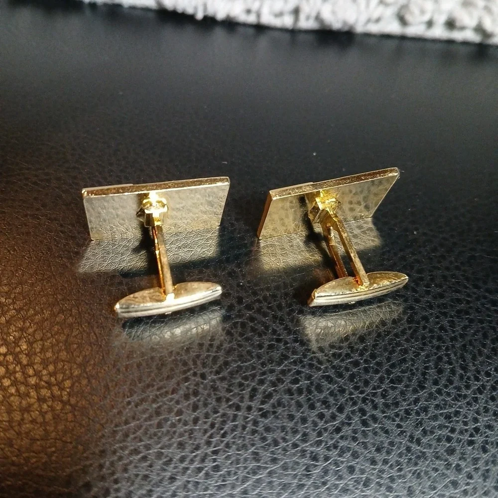 The Unbranded Brand vintage gold